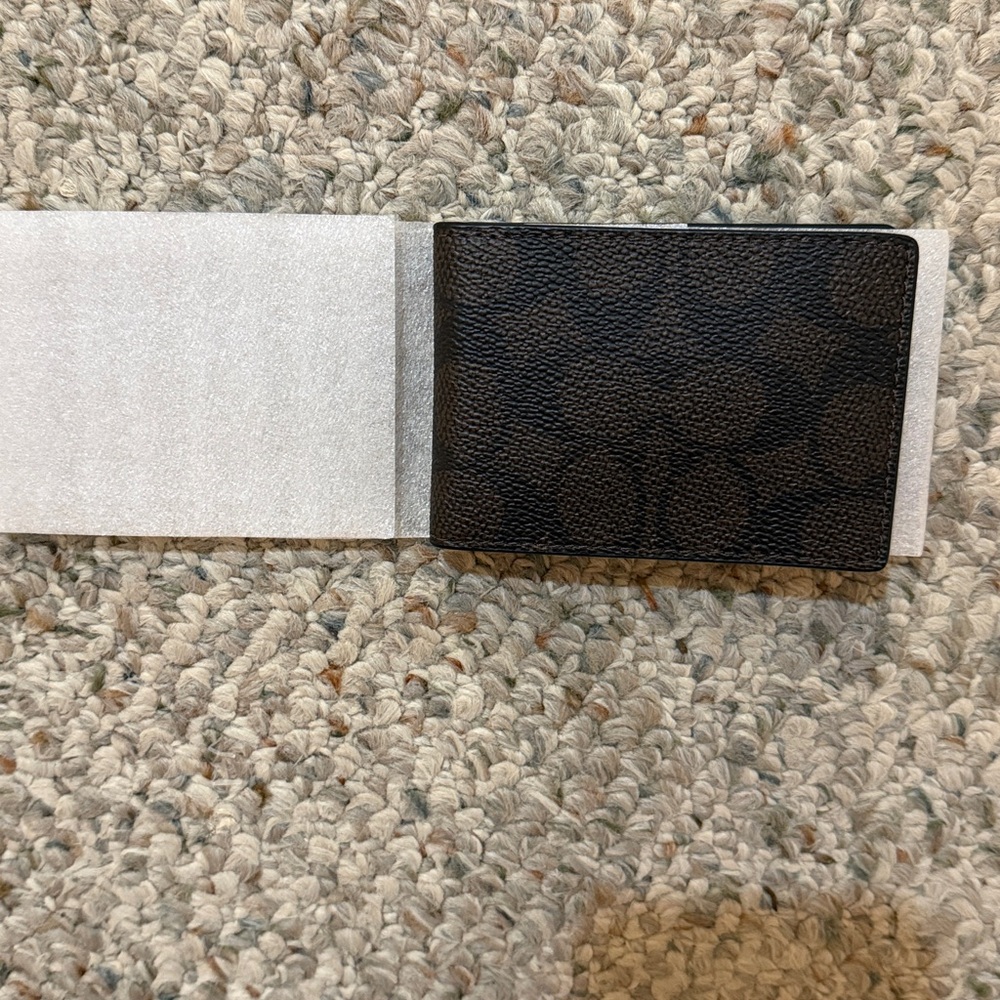 Coach New York Billfold Wallet black brown